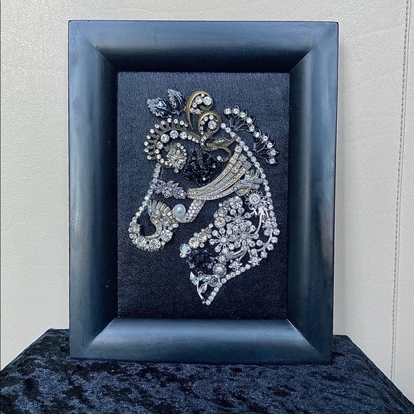 Other - Original Vintage Jewelry Signed HorseHead Artwork